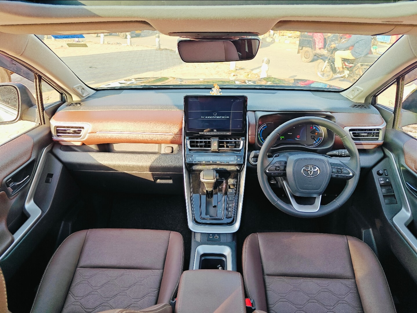 Innova Hycross image 12 Innova Hycross image 12