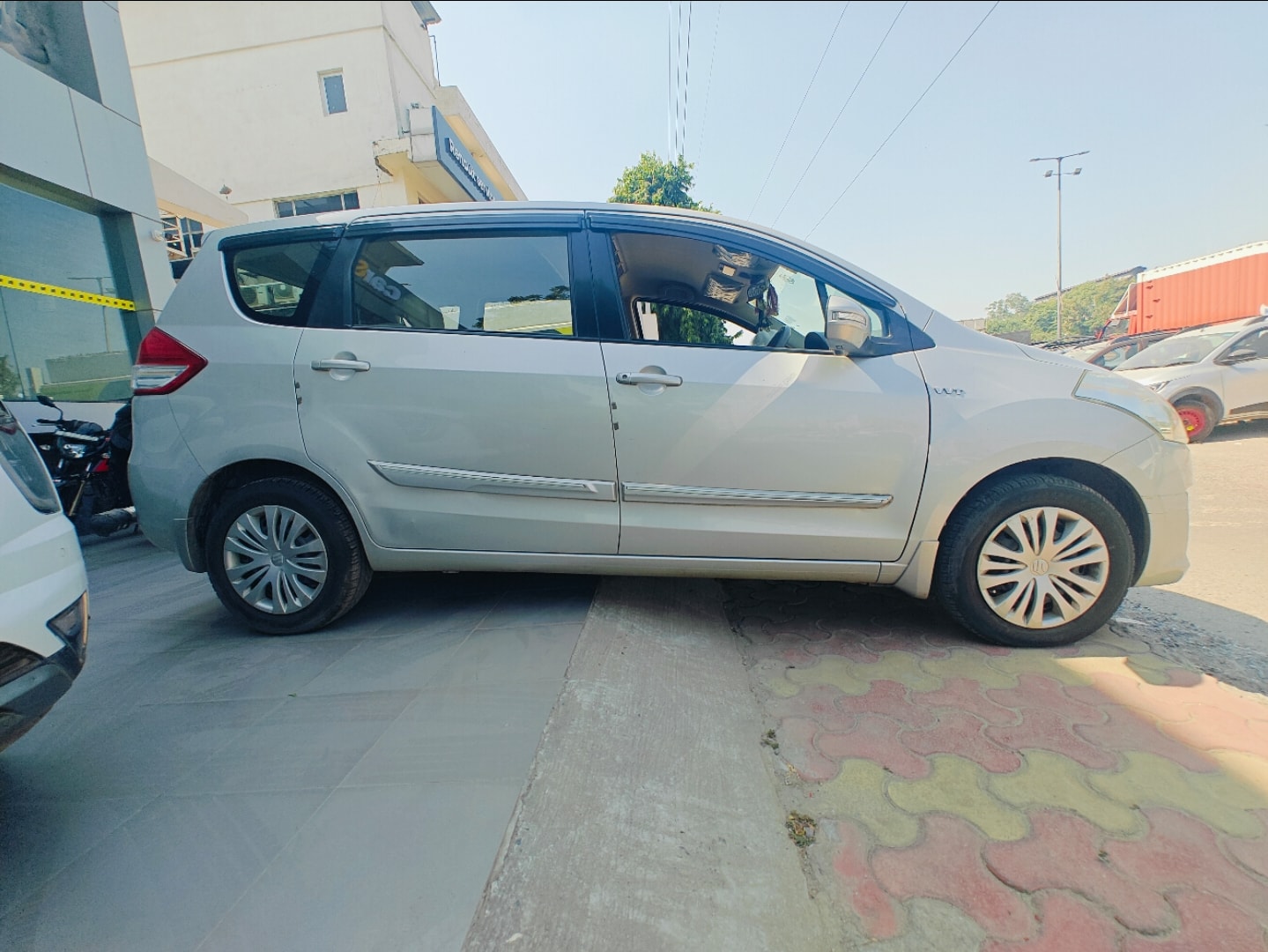 Ertiga image 5 Ertiga image 5