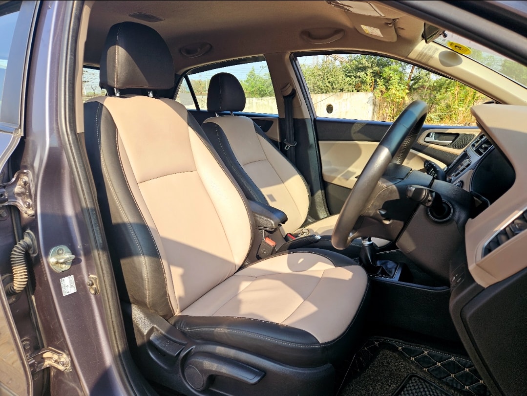 Elite i20 image 16 Elite i20 image 16