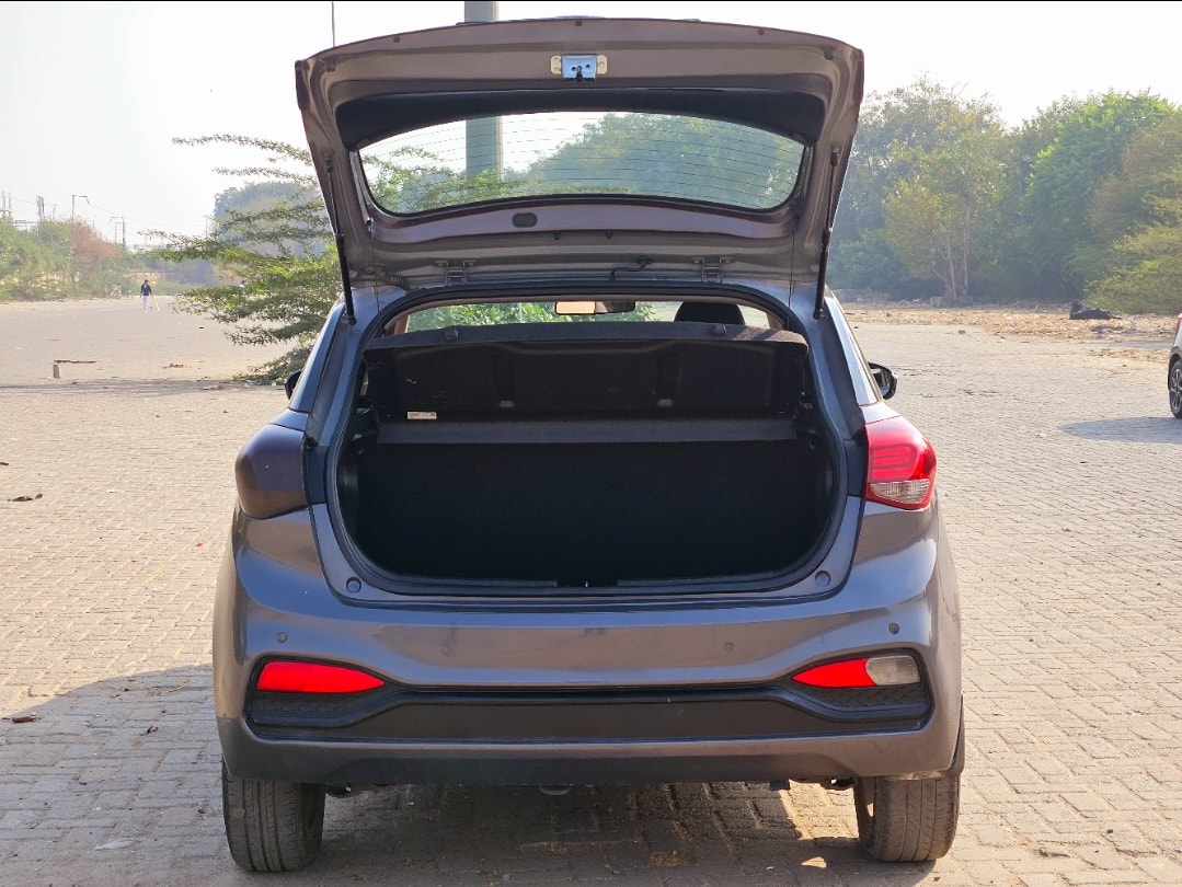 Elite i20 image 10 Elite i20 image 10