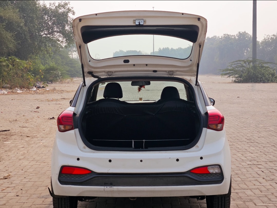 Elite i20 image 10 Elite i20 image 10