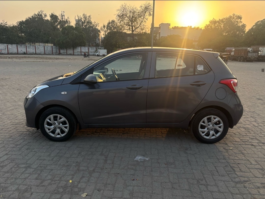 Grand i10 image 2 Grand i10 image 2