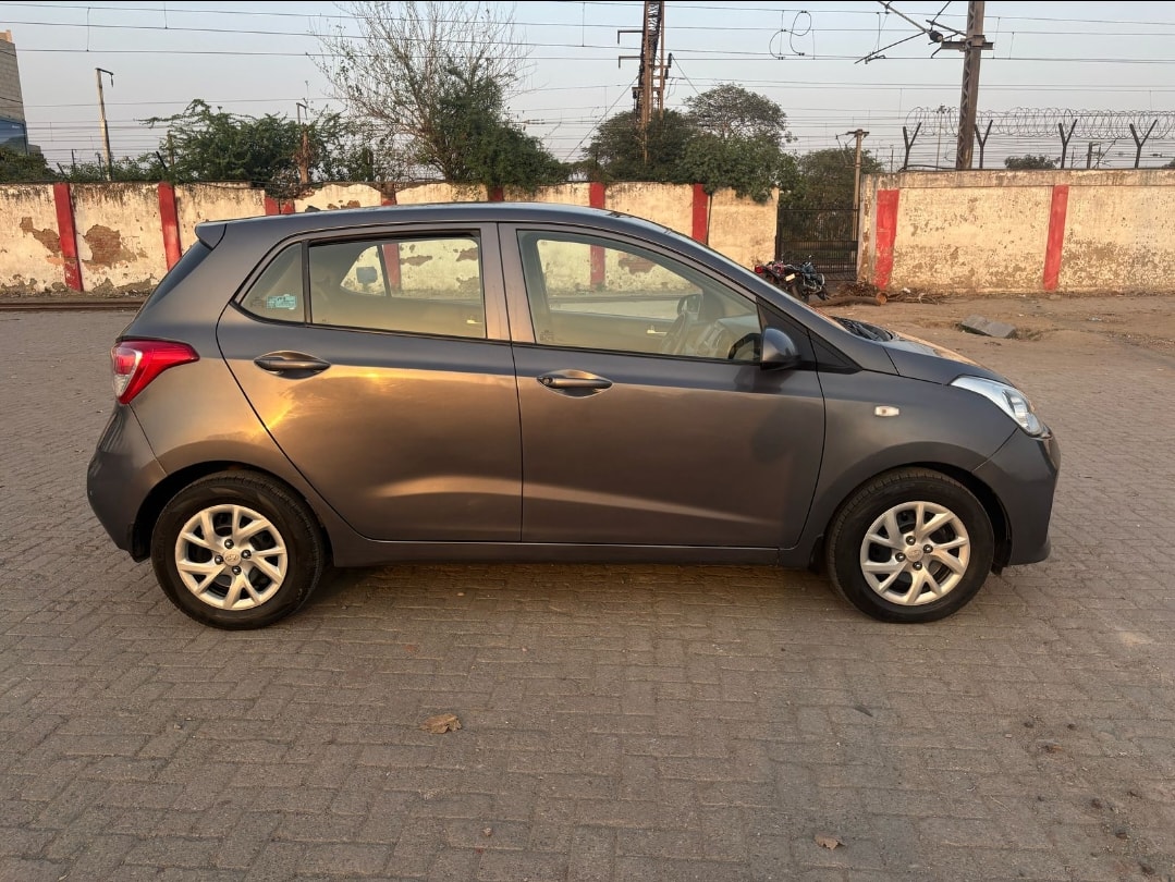 Grand i10 image 6 Grand i10 image 6