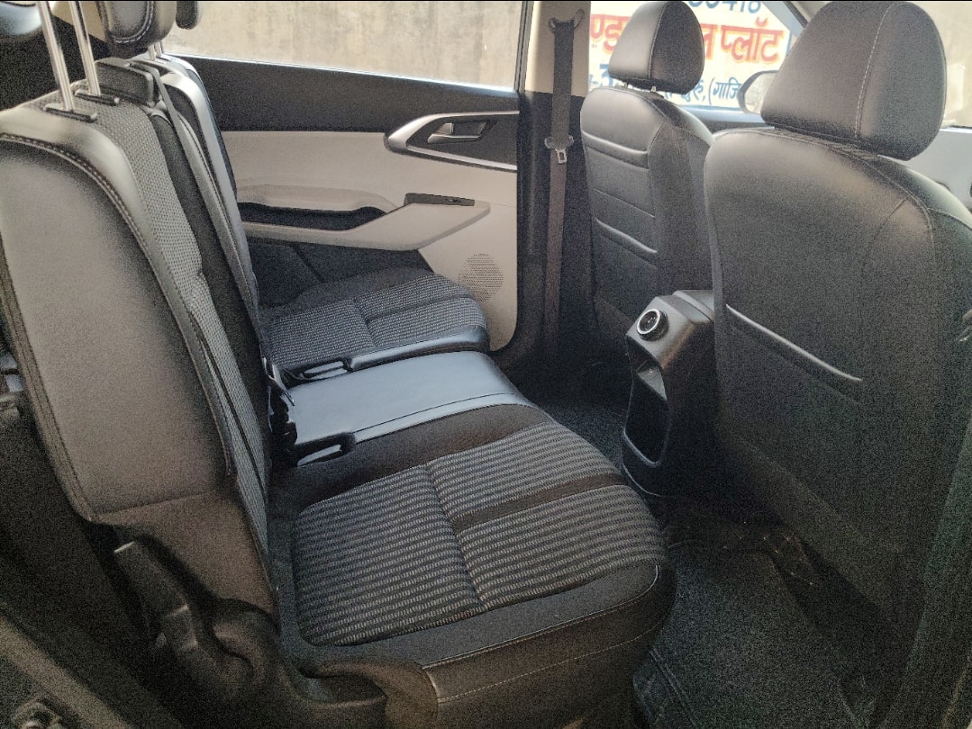 Carens image 17 Carens image 17