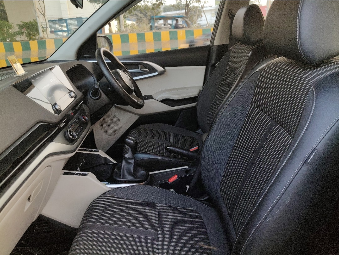 Carens image 14 Carens image 14