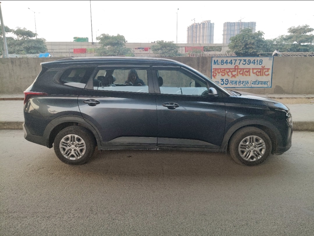 Carens image 6 Carens image 6