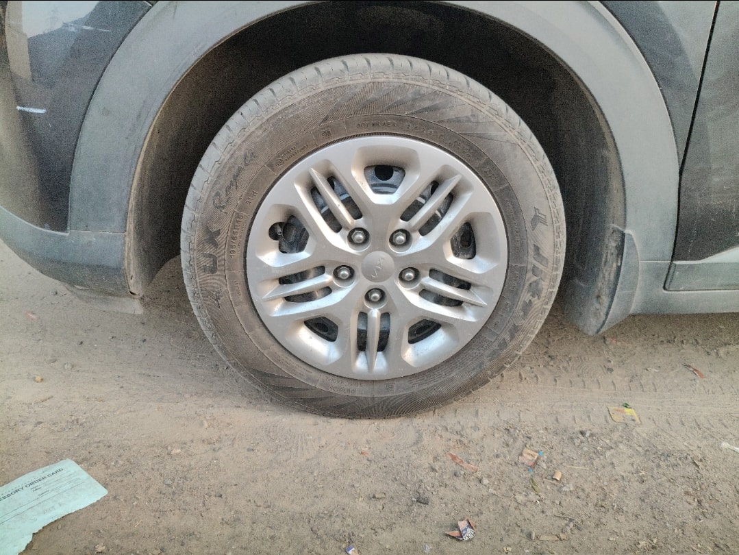 Carens image 9 Carens image 9