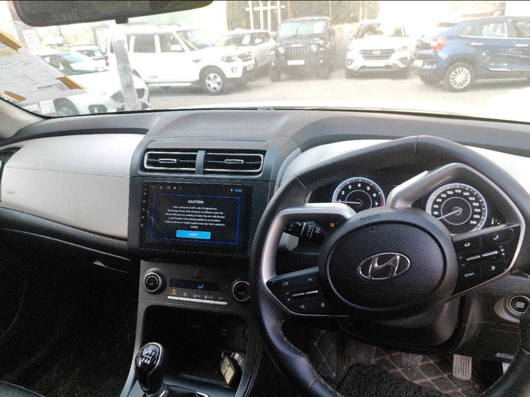 Creta image 12 Creta image 12