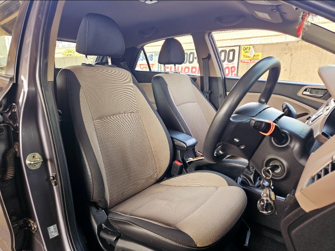 Elite i20 image 15 Elite i20 image 15