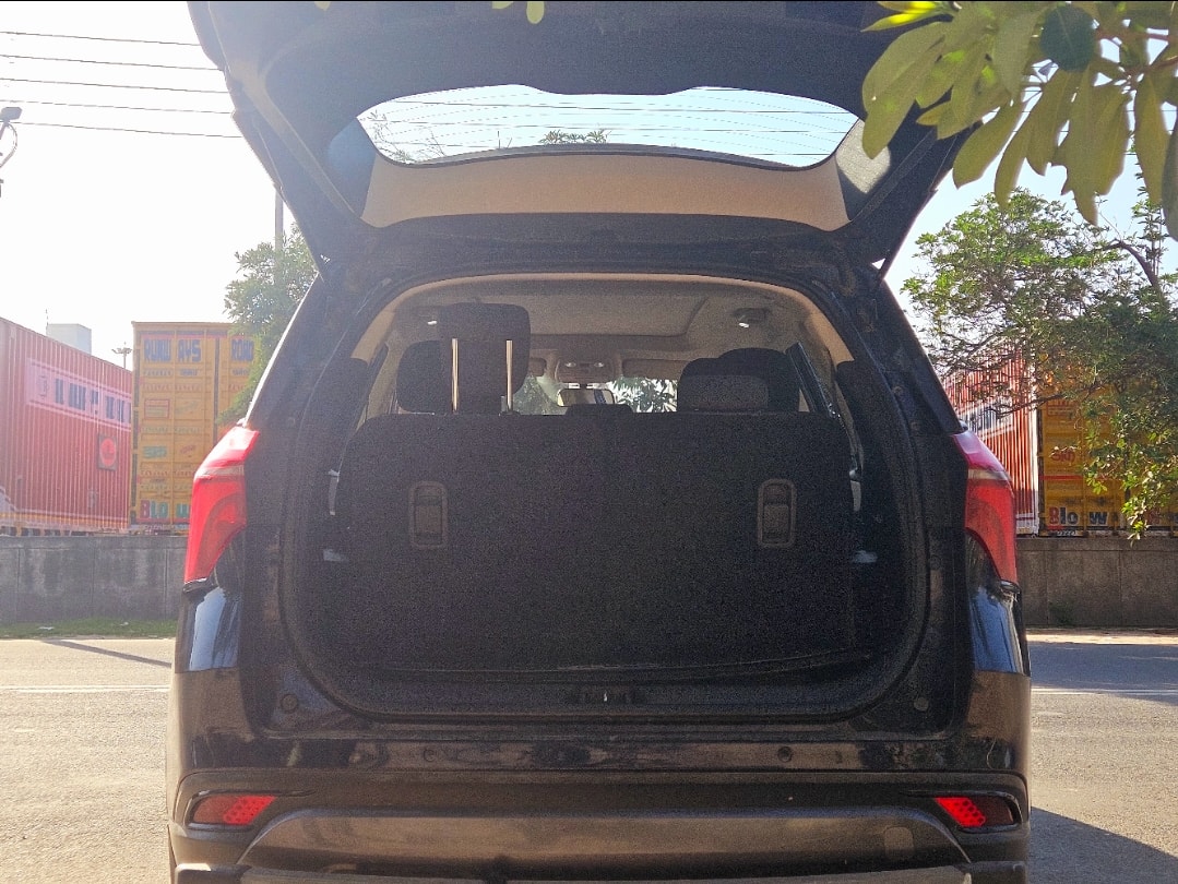 XUV700 image 8 XUV700 image 8