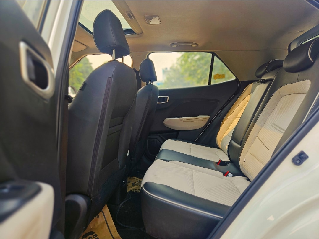 Used 2022 Hyundai Venue Used 2022 Hyundai Venue