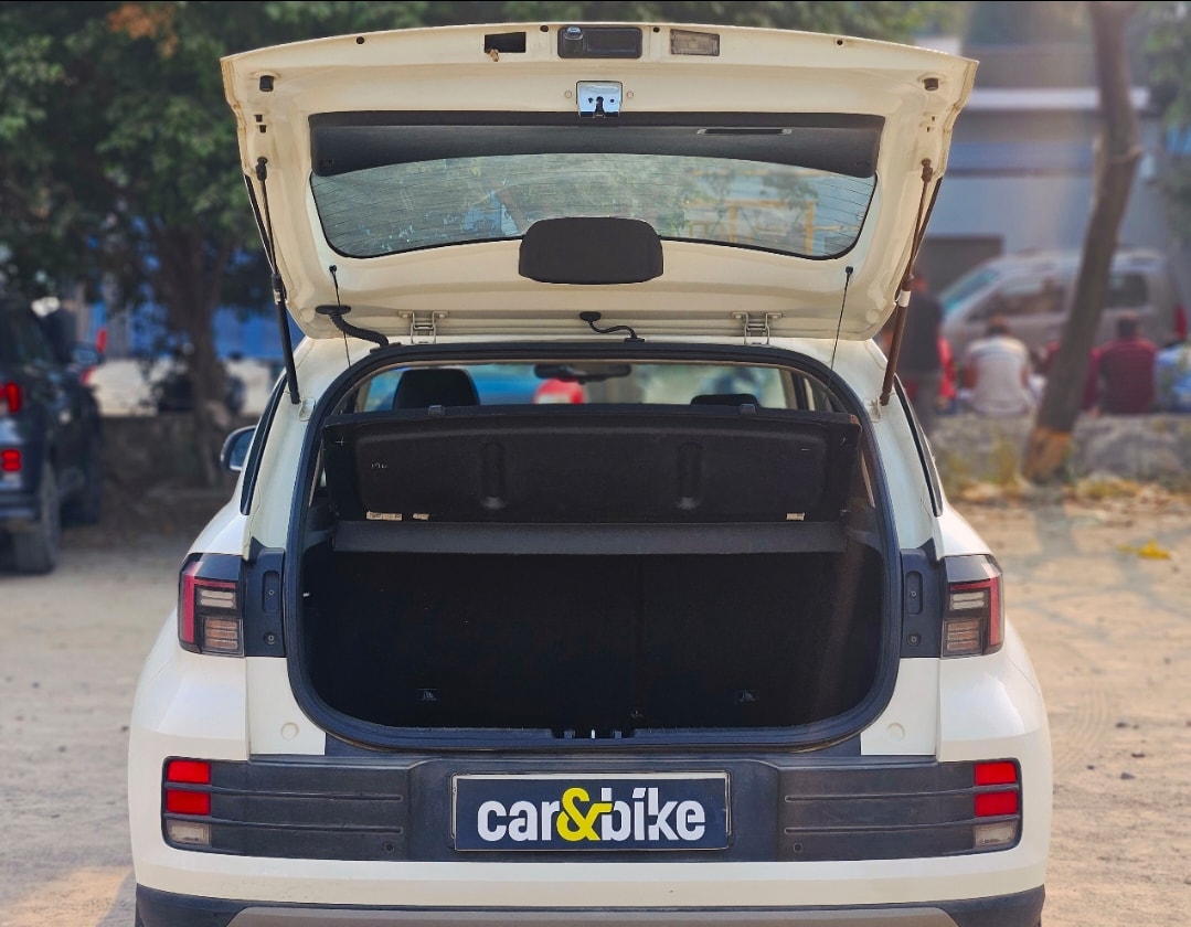 Used 2022 Hyundai Venue Used 2022 Hyundai Venue