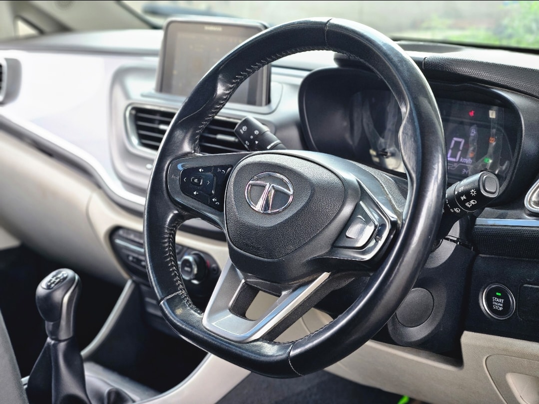 Used 2023 Tata Altroz Used 2023 Tata Altroz
