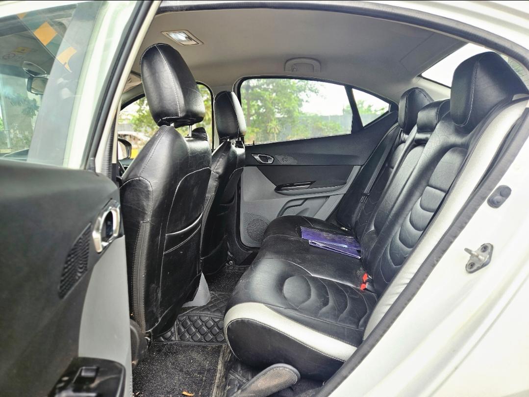 यूज़्ड 2018 टाटा टीगोर, Noida New Delhi 16 यूज़्ड 2018 टाटा टीगोर, Noida New Delhi 16