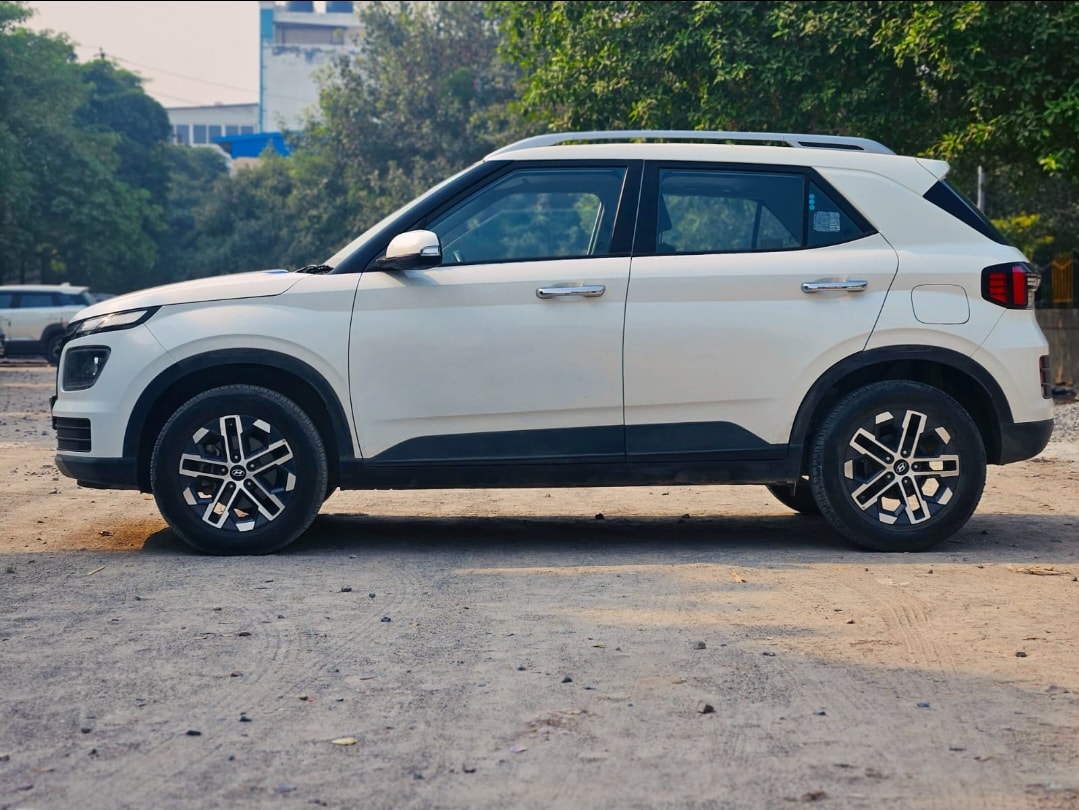 Used 2022 Hyundai Venue Used 2022 Hyundai Venue