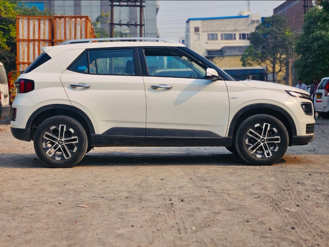 Used 2022 Hyundai Venue Used 2022 Hyundai Venue