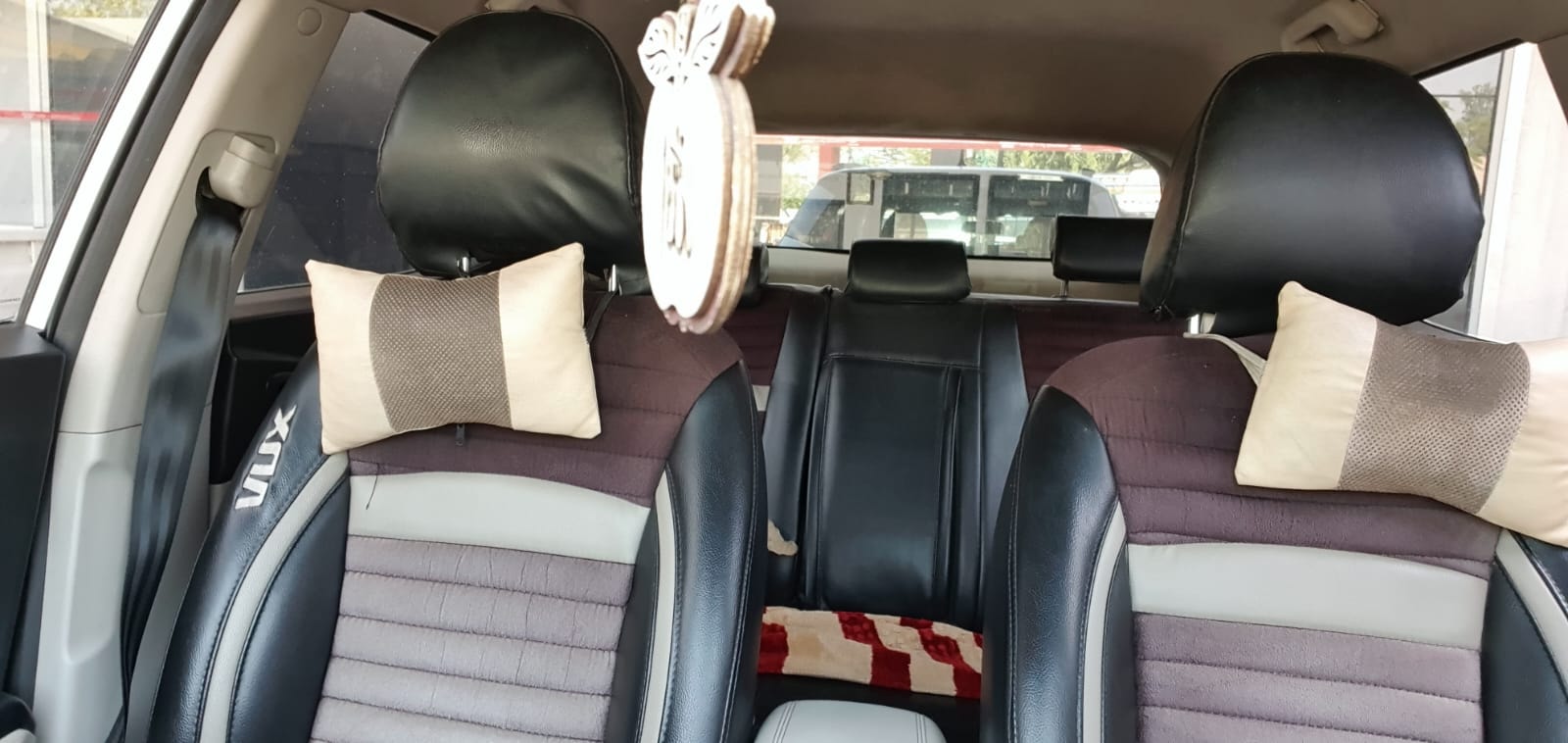 XUV300 image 12 XUV300 image 12