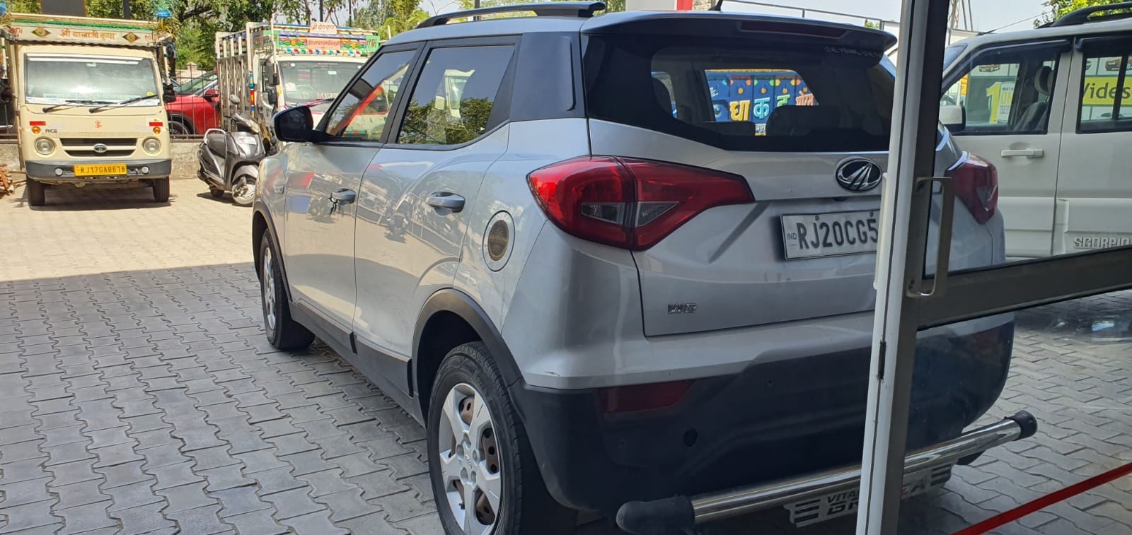 XUV300 image 3 XUV300 image 3