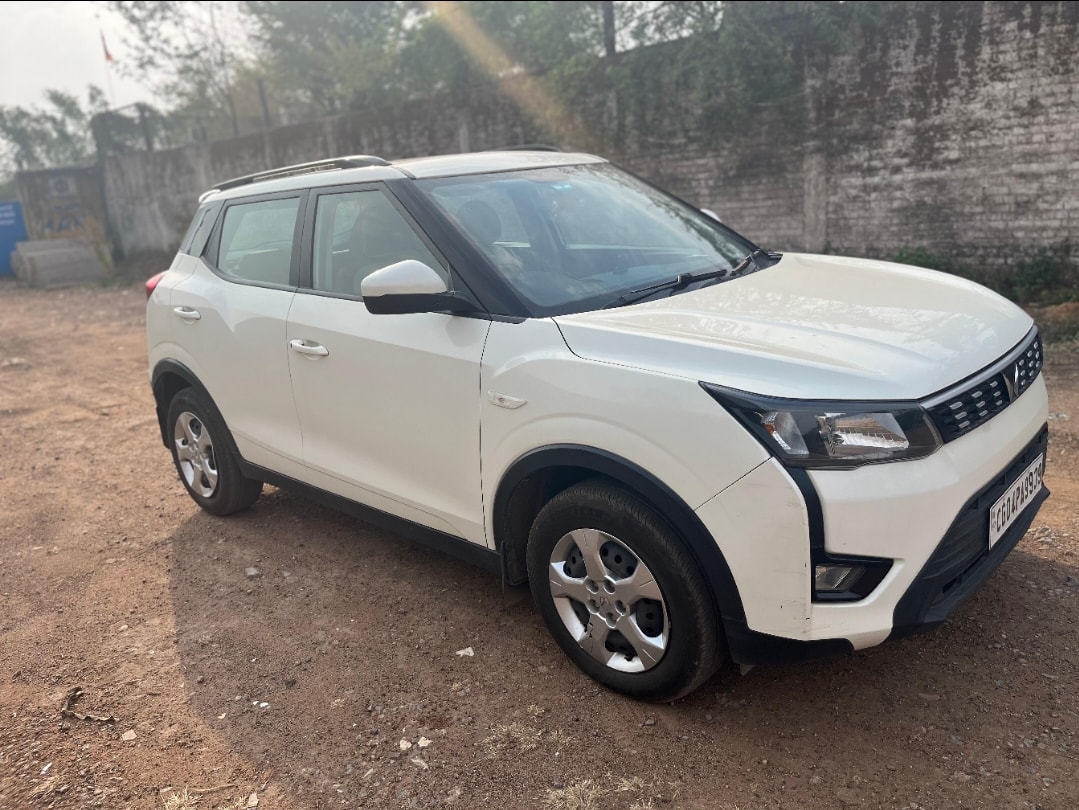 Used 2022 Mahindra XUV300 Used 2022 Mahindra XUV300