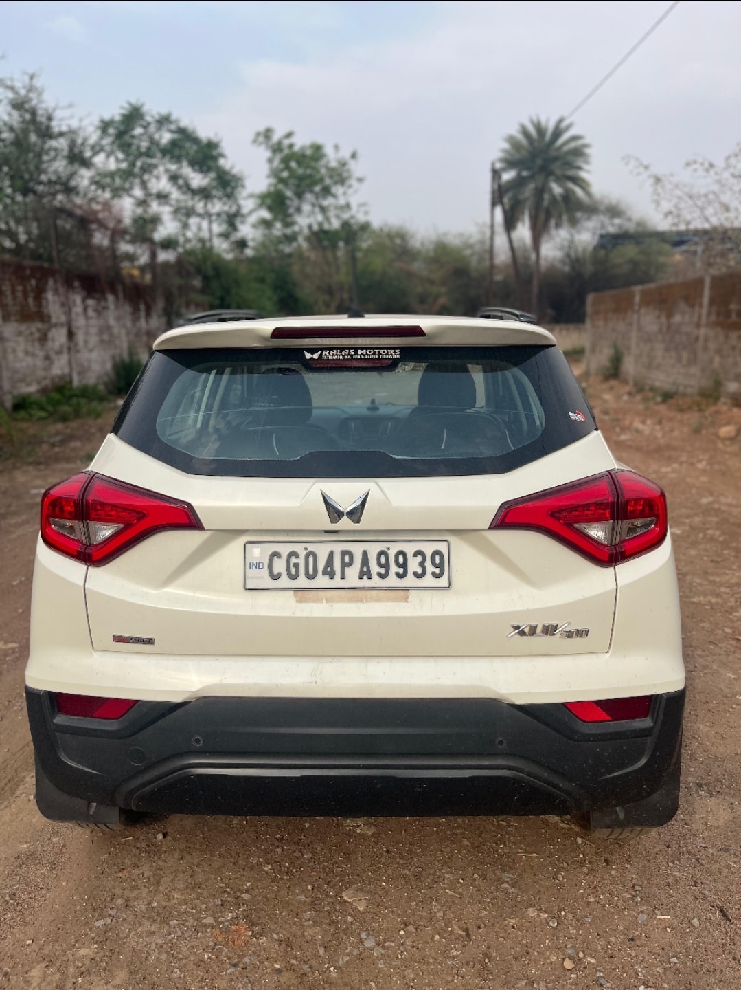 Used 2022 Mahindra XUV300 Used 2022 Mahindra XUV300