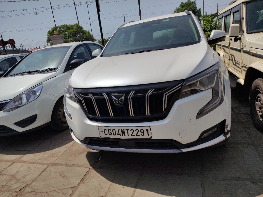 XUV700 image 4 XUV700 image 4