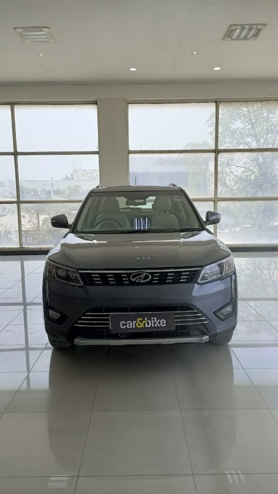 XUV300 image 1 XUV300 image 1