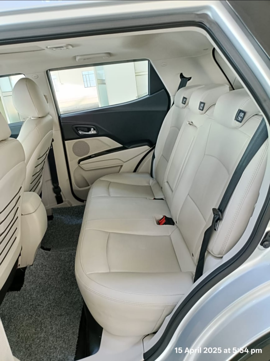 XUV300 image 17 XUV300 image 17