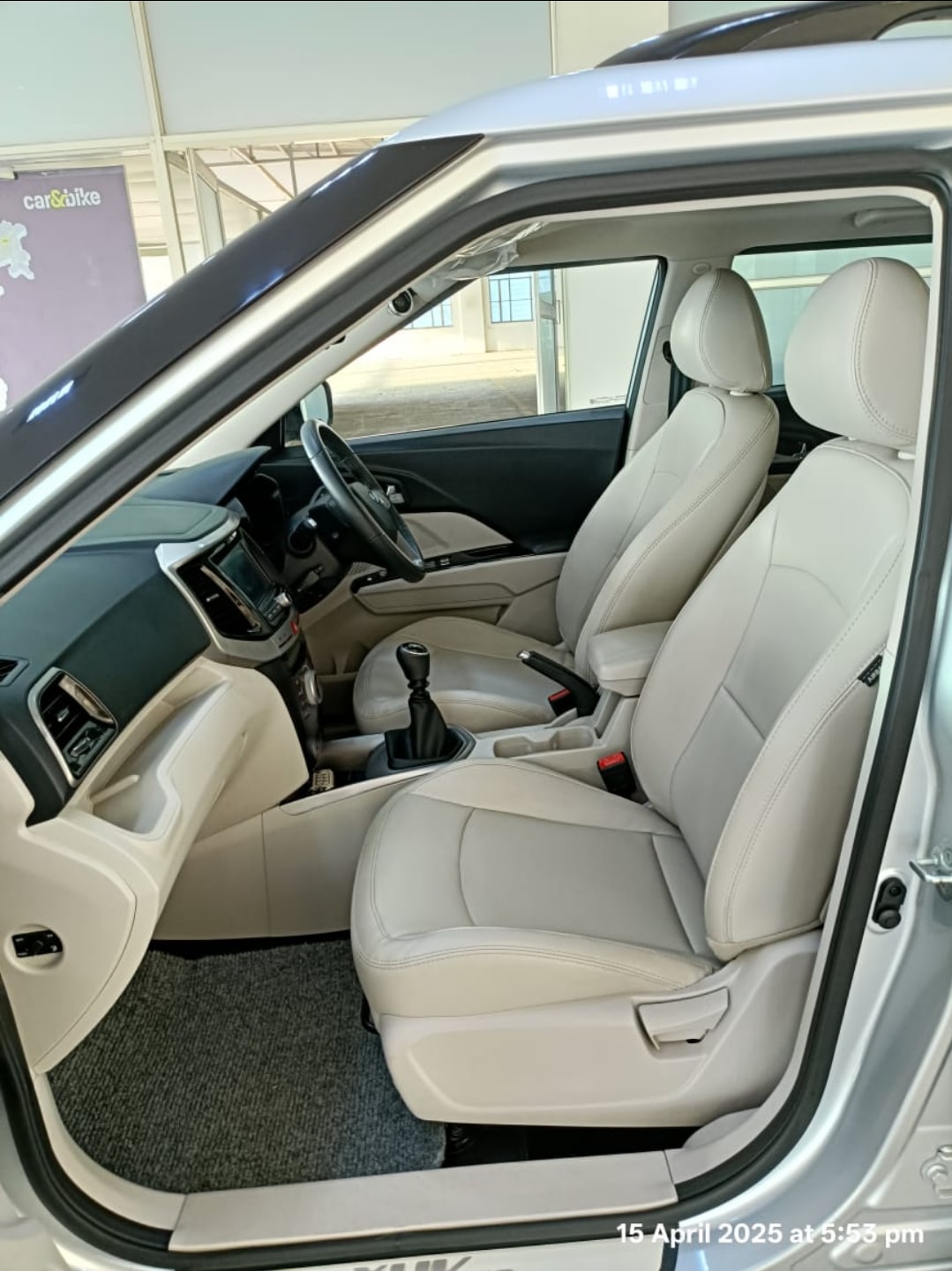 XUV300 image 16 XUV300 image 16