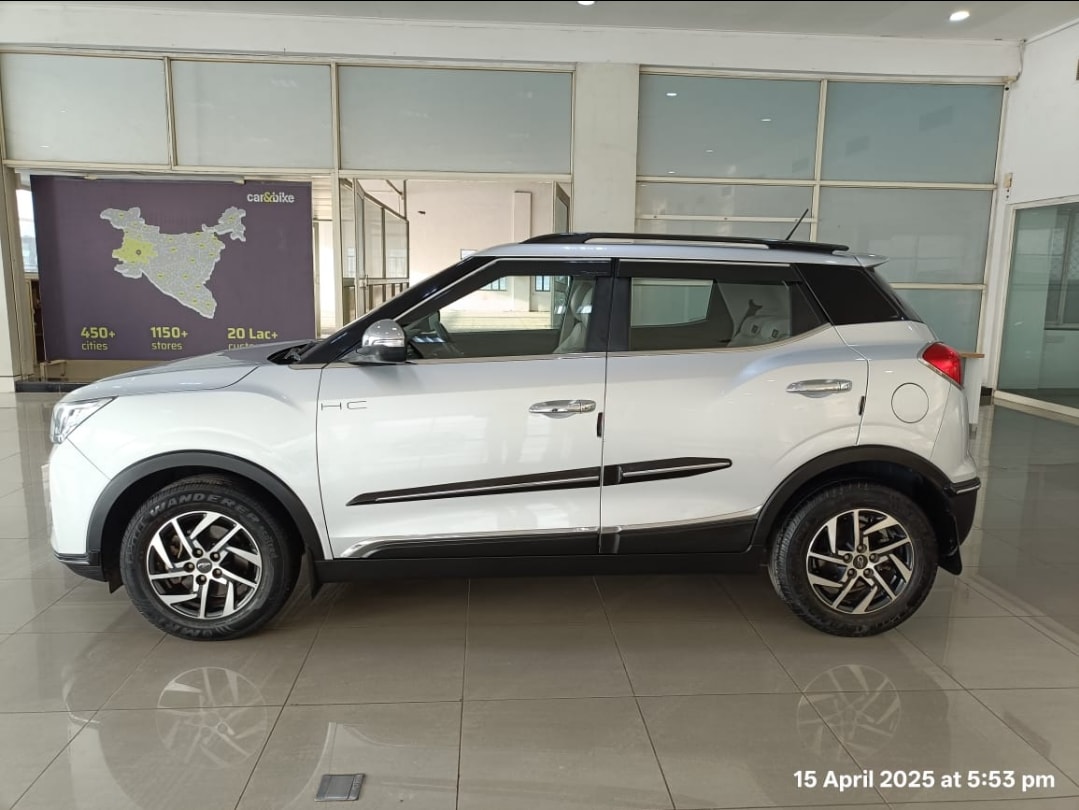 XUV300 image 2 XUV300 image 2