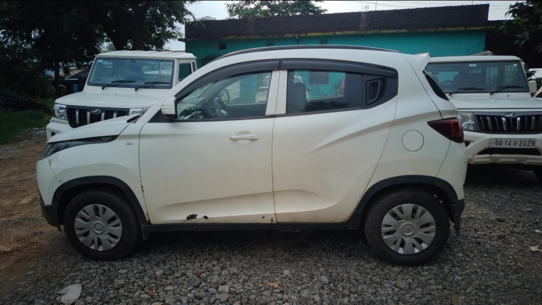 Used 2017 Mahindra KUV100 Used 2017 Mahindra KUV100