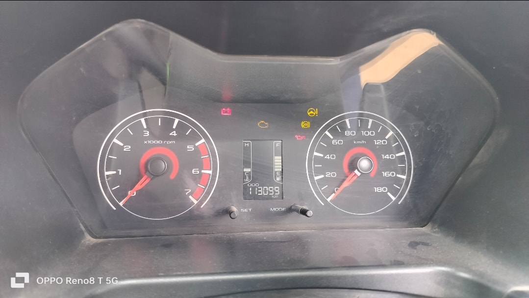 Used 2017 Mahindra KUV100 Used 2017 Mahindra KUV100