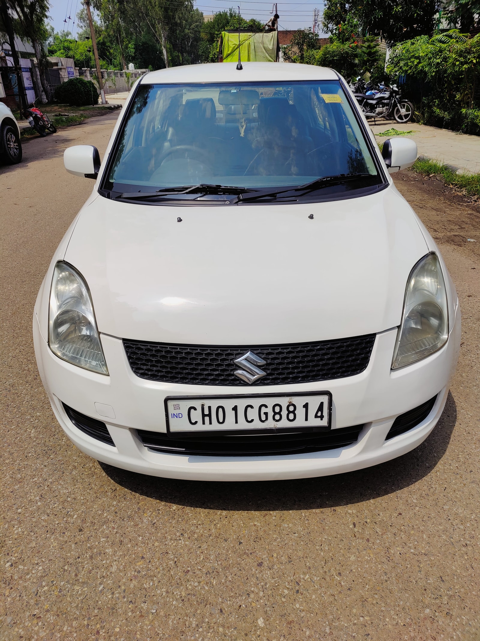 Swift DZire image 1 Swift DZire image 1