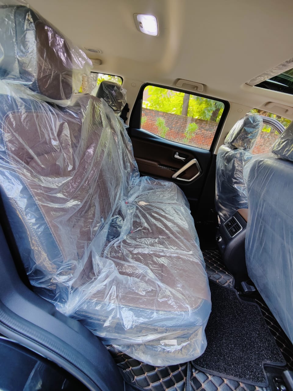 Scorpio-N image 9 Scorpio-N image 9