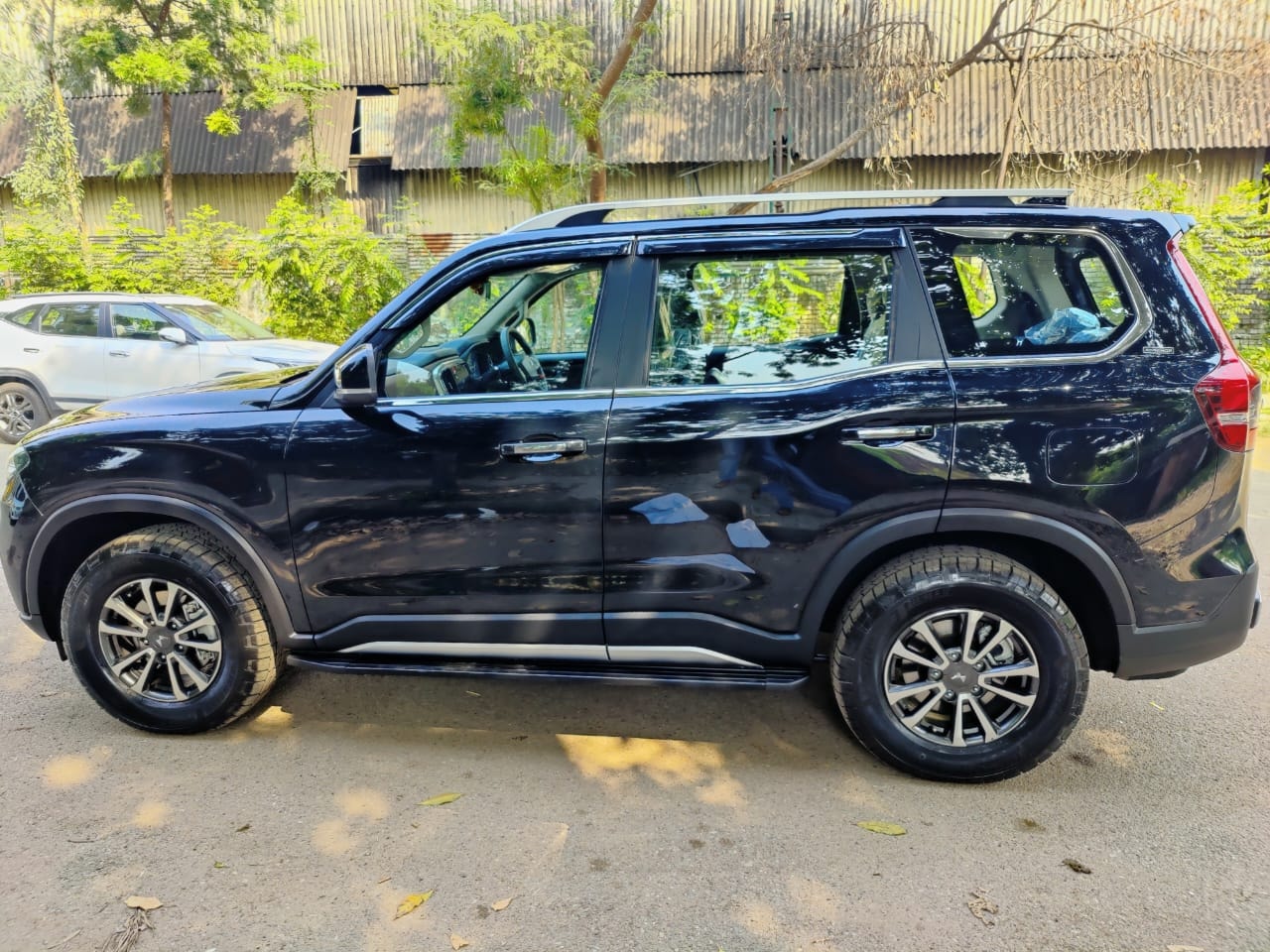 Scorpio-N image 4 Scorpio-N image 4