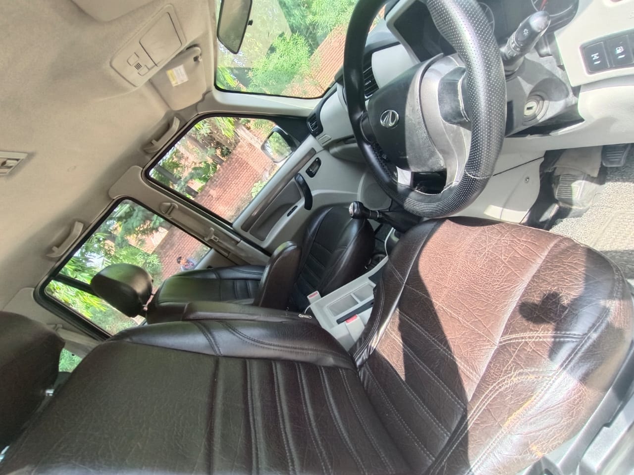 Scorpio image 16 Scorpio image 16