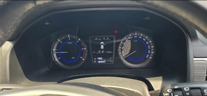 Used 2022 Mahindra Alturas G4 Used 2022 Mahindra Alturas G4