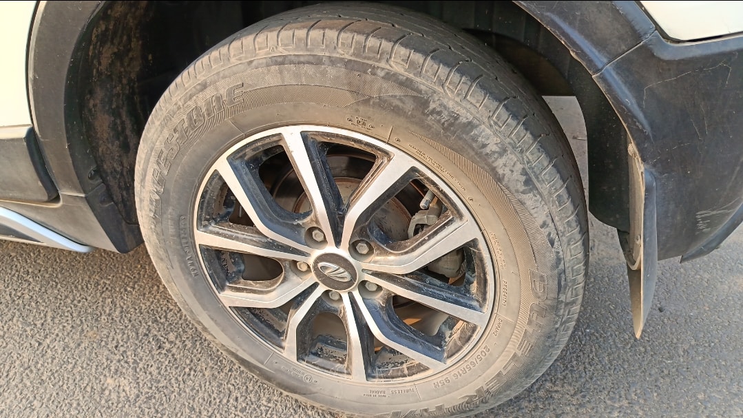 Used 2020 Mahindra XUV300 Used 2020 Mahindra XUV300