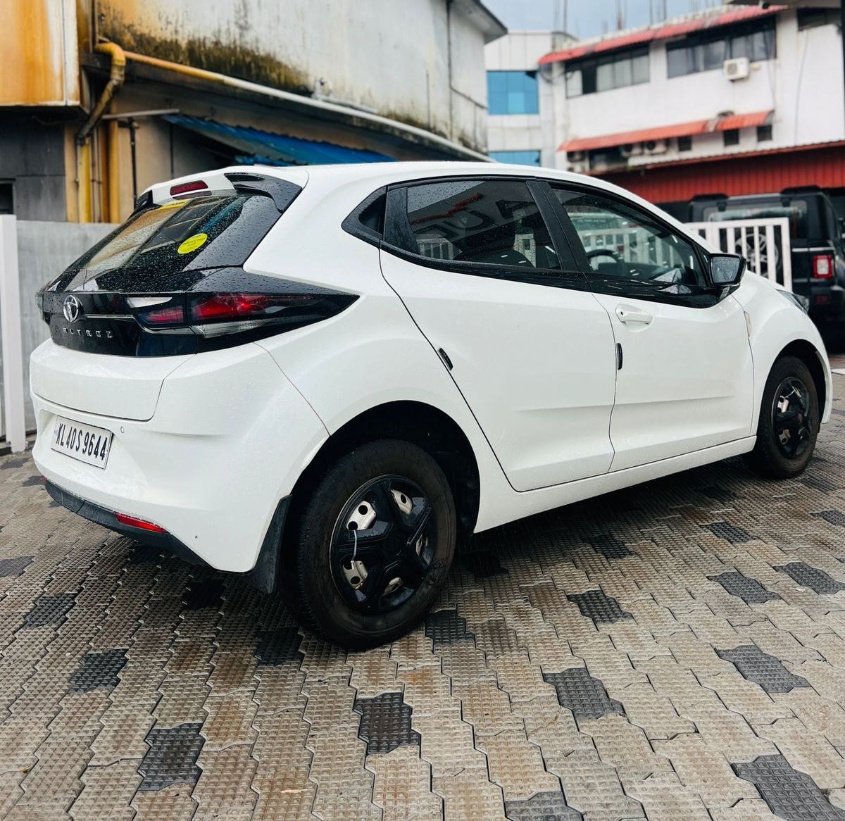 Altroz image 4 Altroz image 4