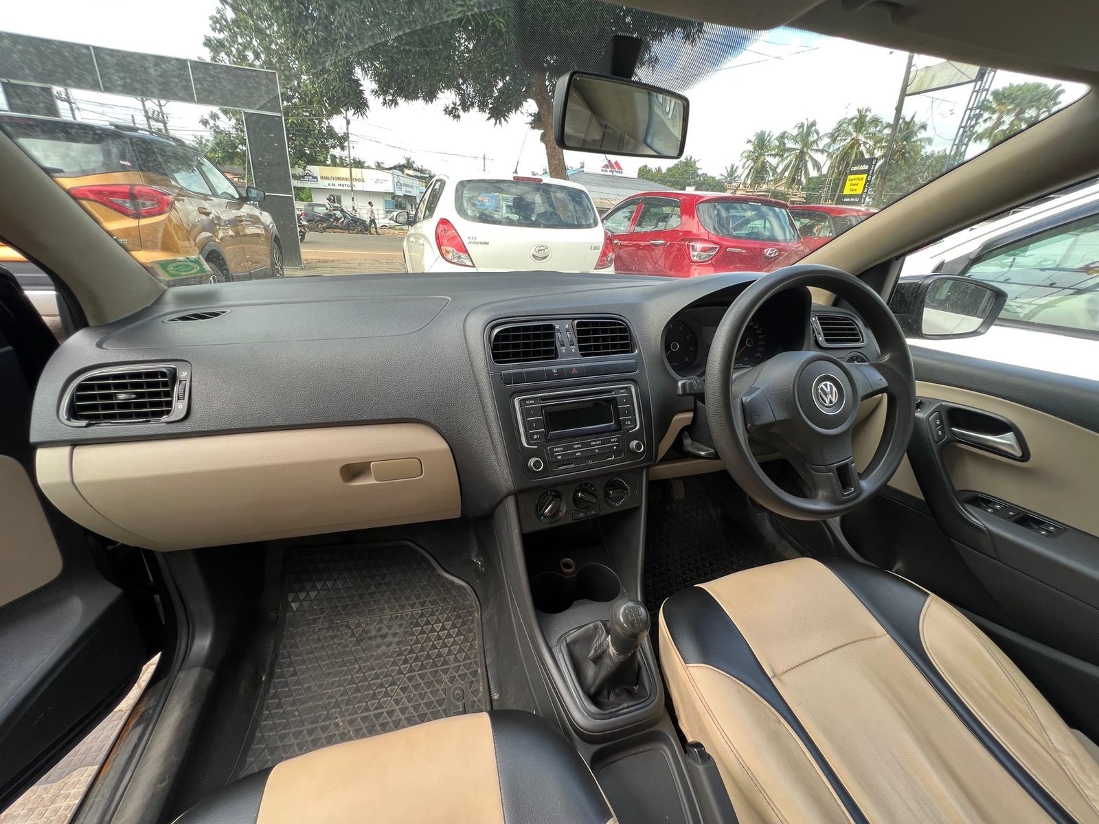 Polo image 12 Polo image 12