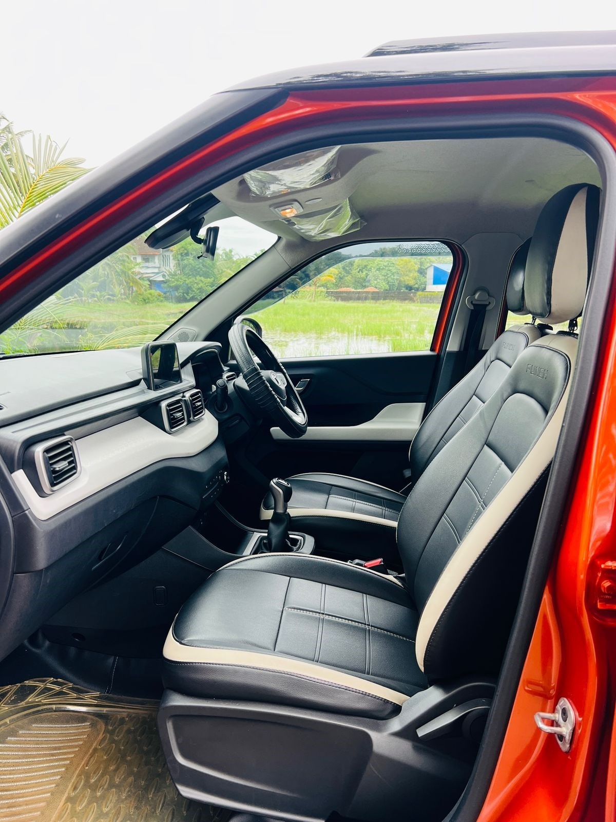 Punch image 12 Punch image 12