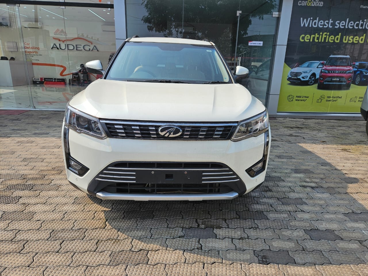 XUV300 image 4 XUV300 image 4