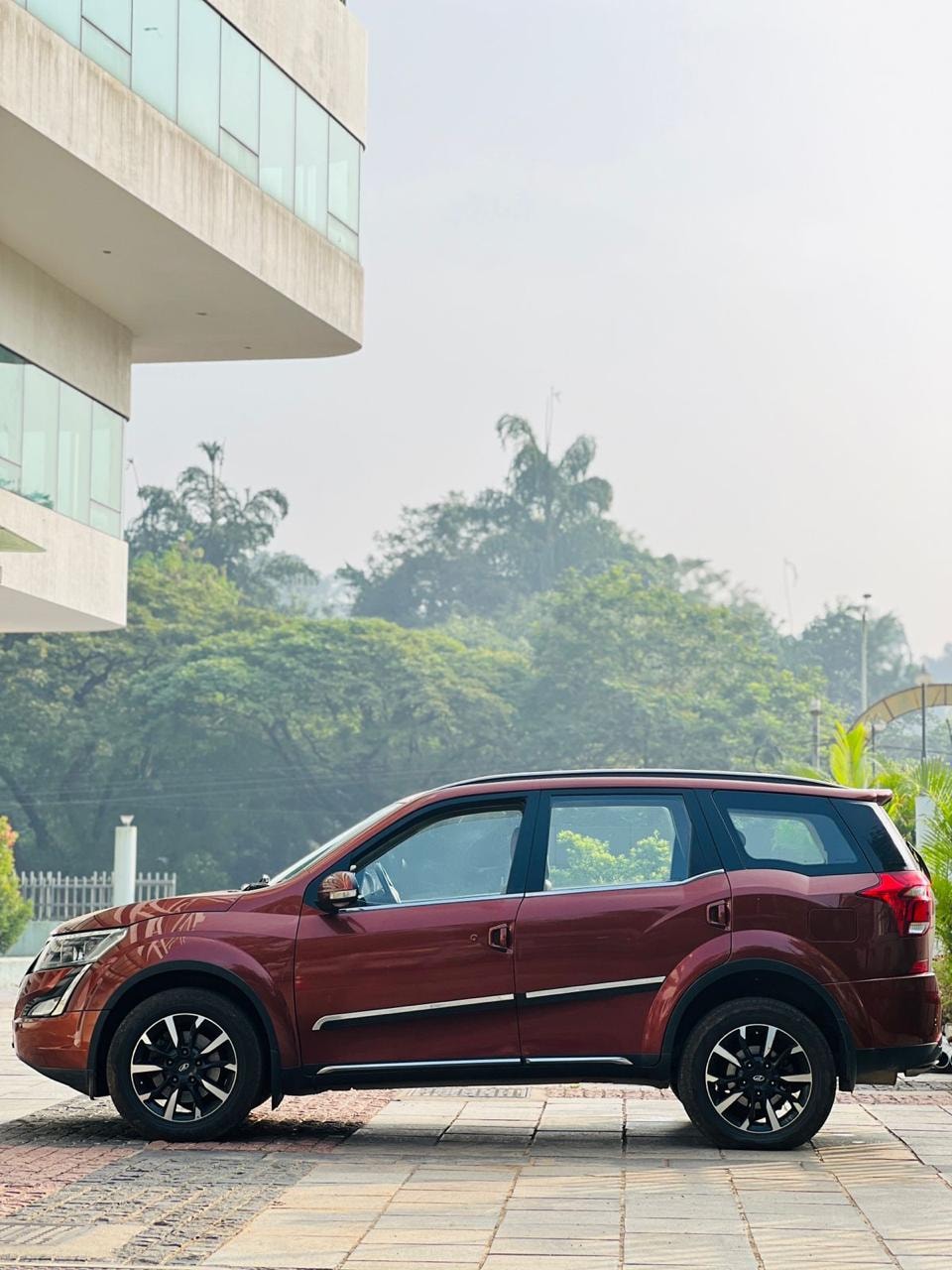 XUV500 image 2 XUV500 image 2