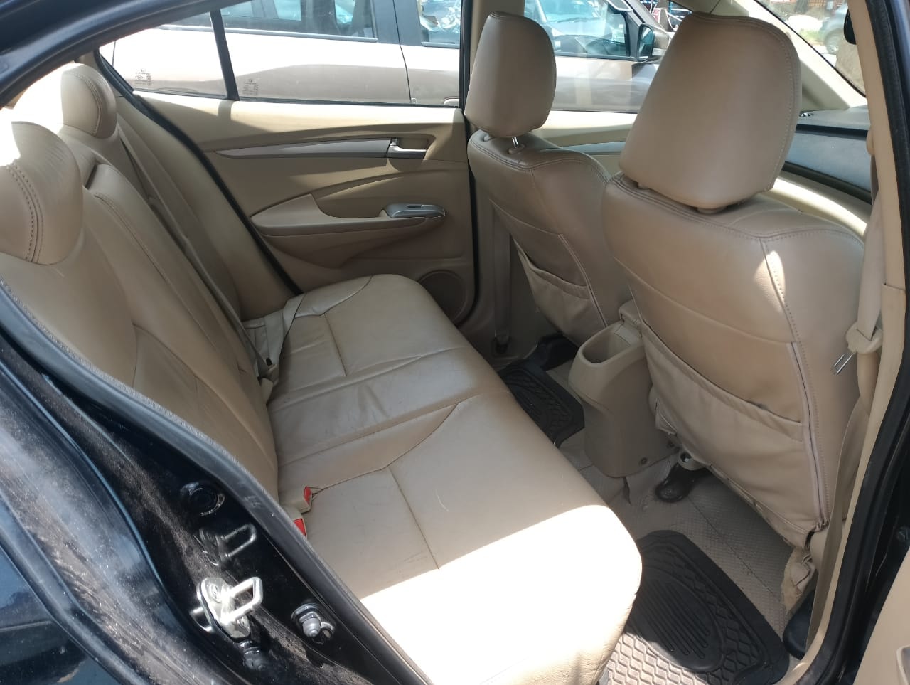 Ciaz image 13 Ciaz image 13