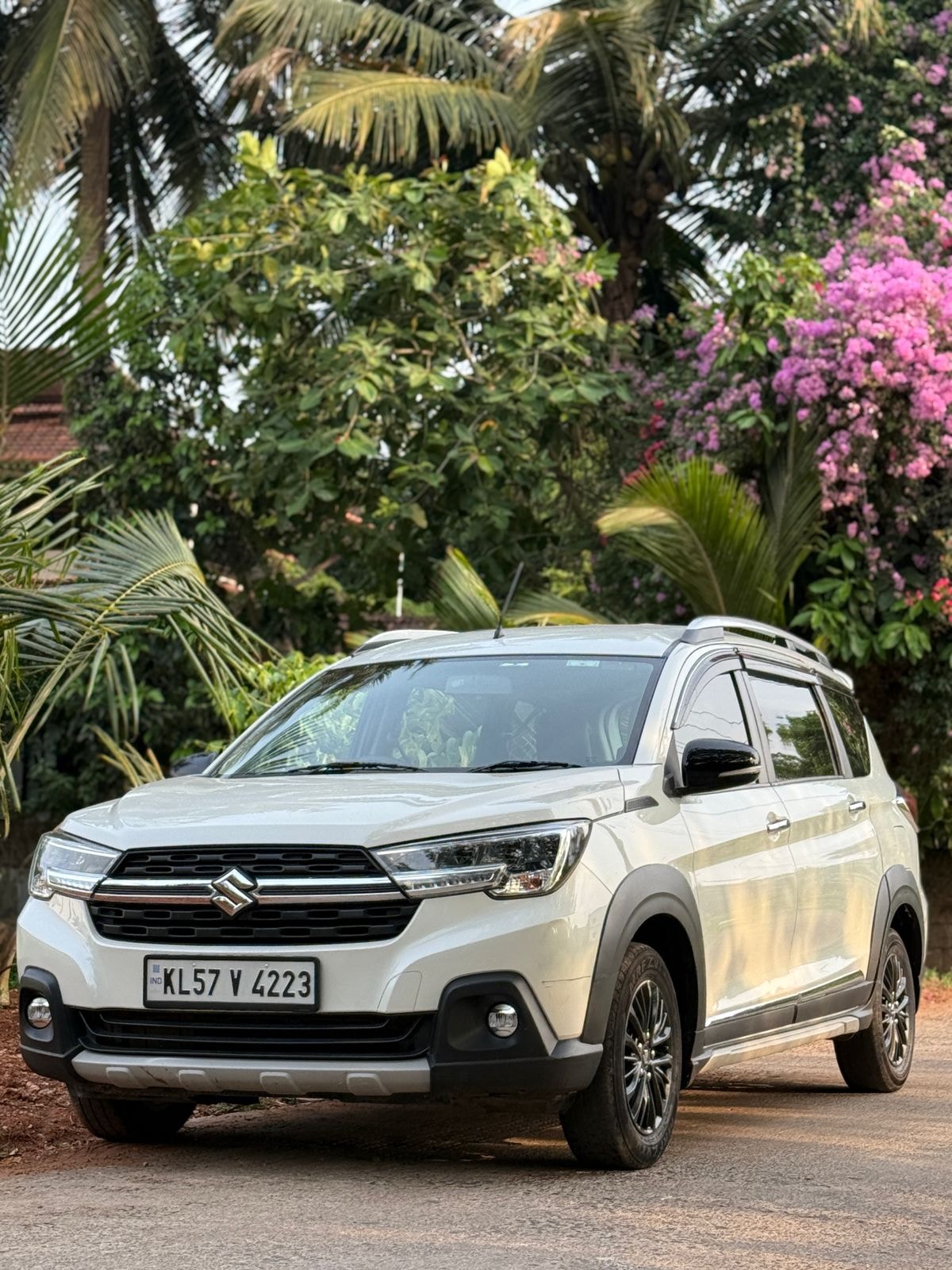 XL6 image 1 XL6 image 1