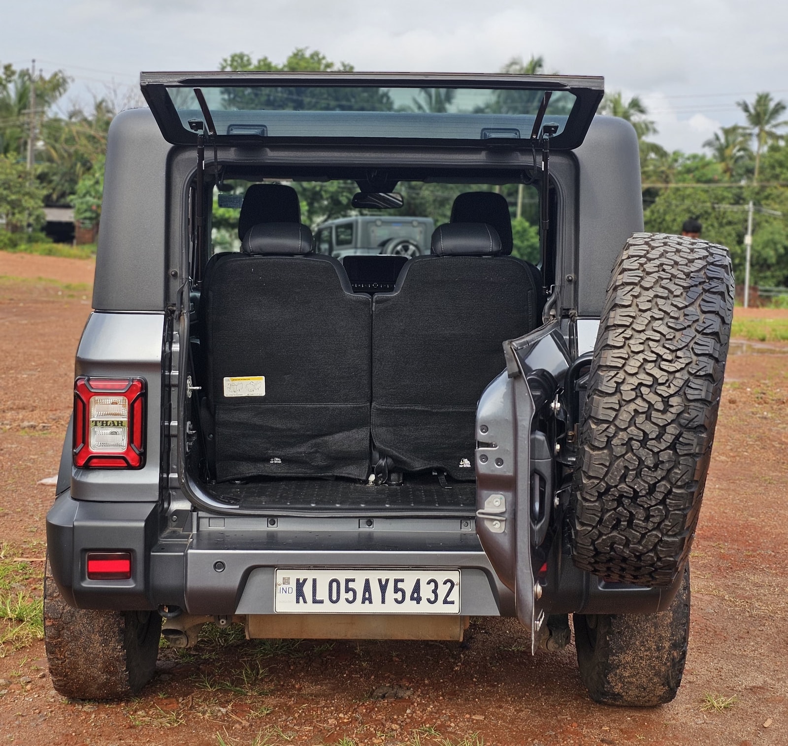 Used 2022 Mahindra Thar Used 2022 Mahindra Thar