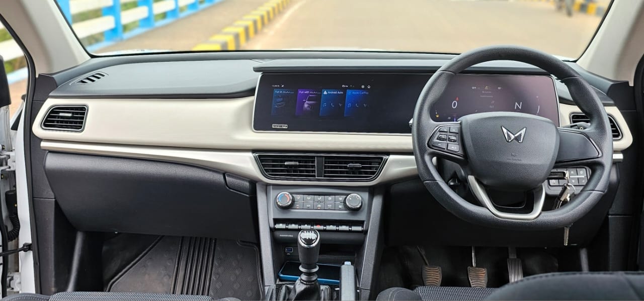 Used 2022 Mahindra XUV700 Used 2022 Mahindra XUV700