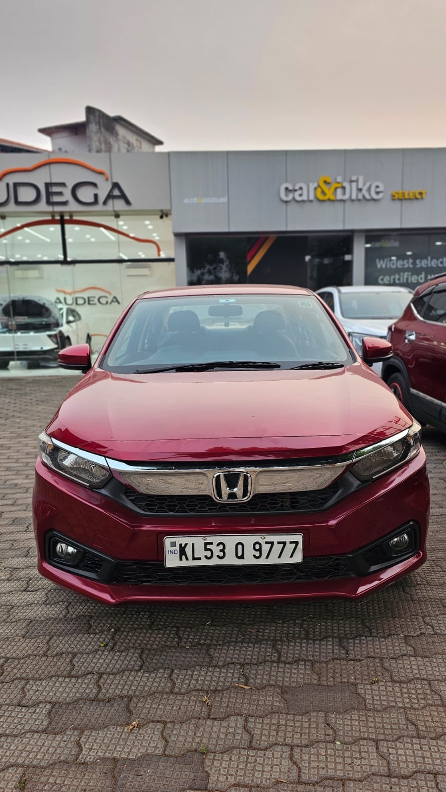 Amaze image 4 Amaze image 4