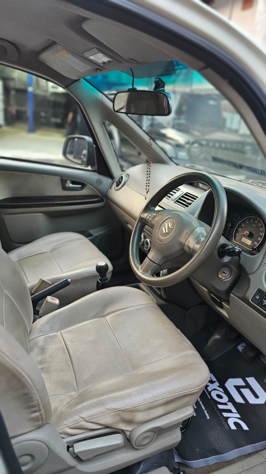 Used 2010 Maruti Suzuki SX4 Used 2010 Maruti Suzuki SX4