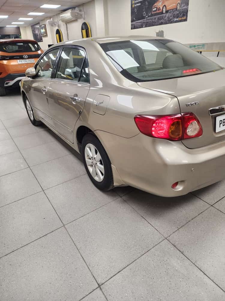 Corolla Altis image 2 Corolla Altis image 2