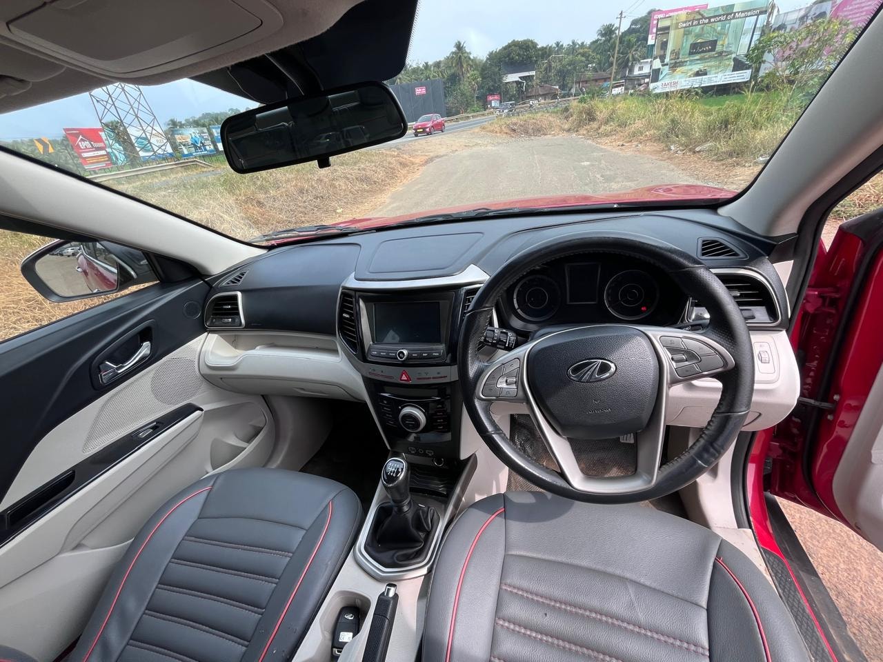 XUV300 image 11 XUV300 image 11